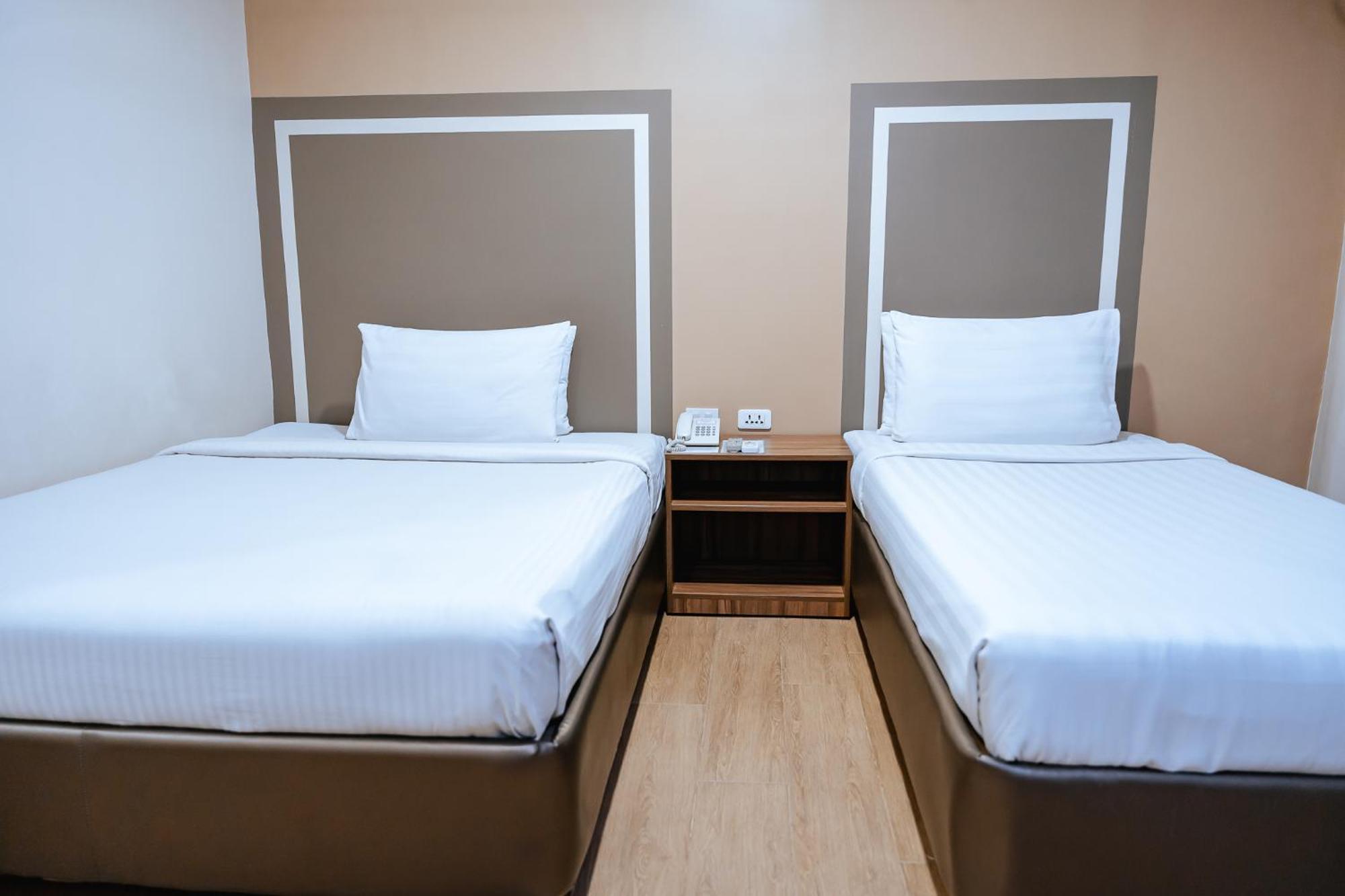 S Hotel & Residences Cebu Exterior photo