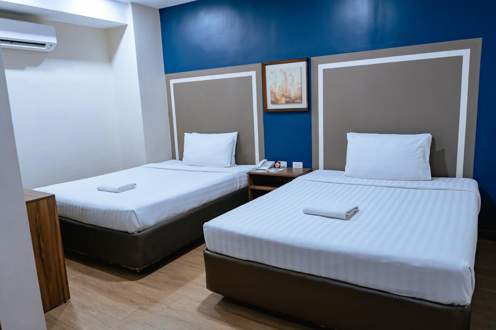 S Hotel & Residences Cebu Exterior photo