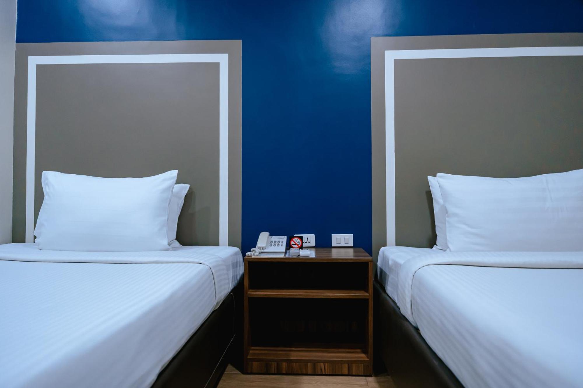 S Hotel & Residences Cebu Exterior photo